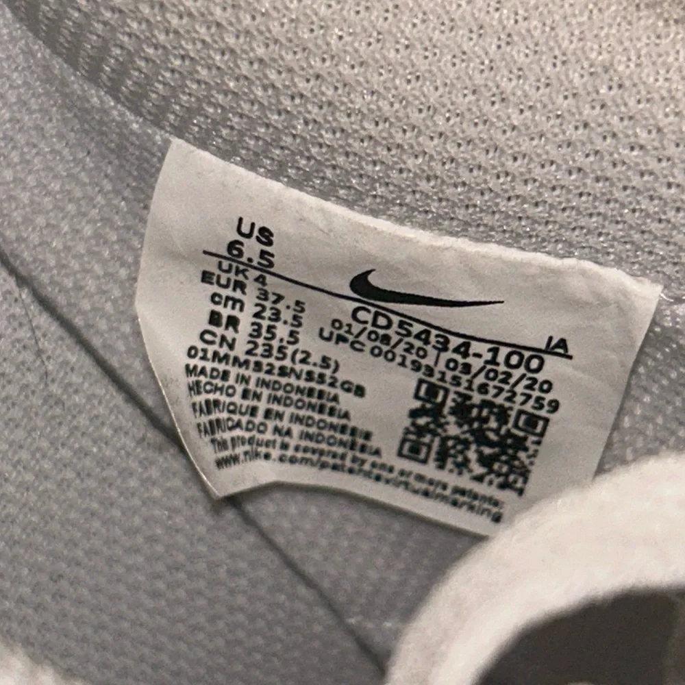 Nike White Lace-Up Sneakers - Picture 5 of 7